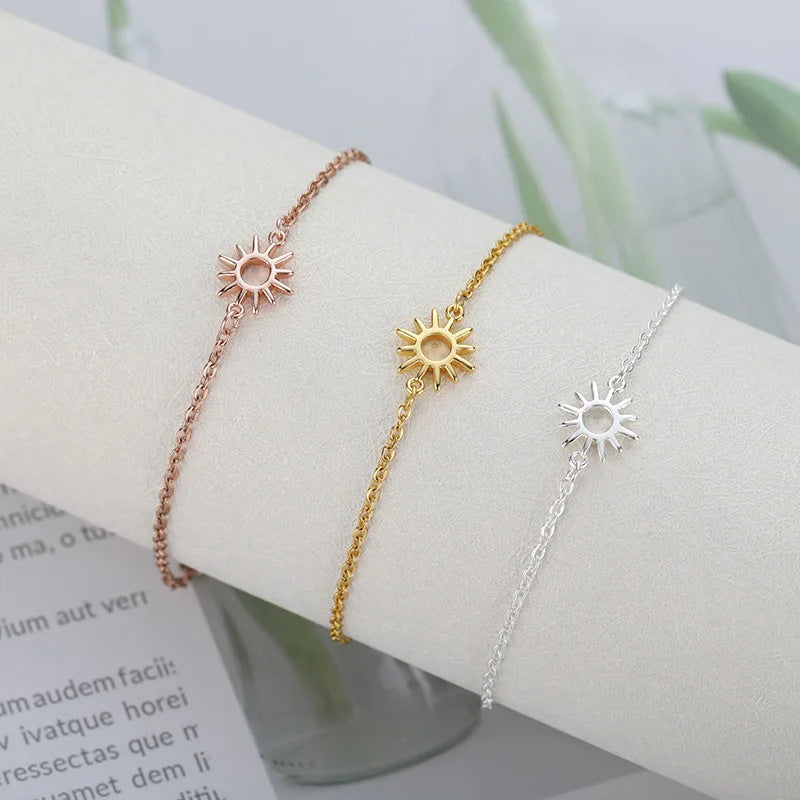 Fashion Popular Sun Hollow Pendant 18K Gold Stainless Steel Suit Personality Jewelry Accessories