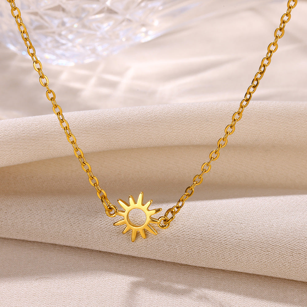 Fashion Popular Sun Hollow Pendant 18K Gold Stainless Steel Suit Personality Jewelry Accessories